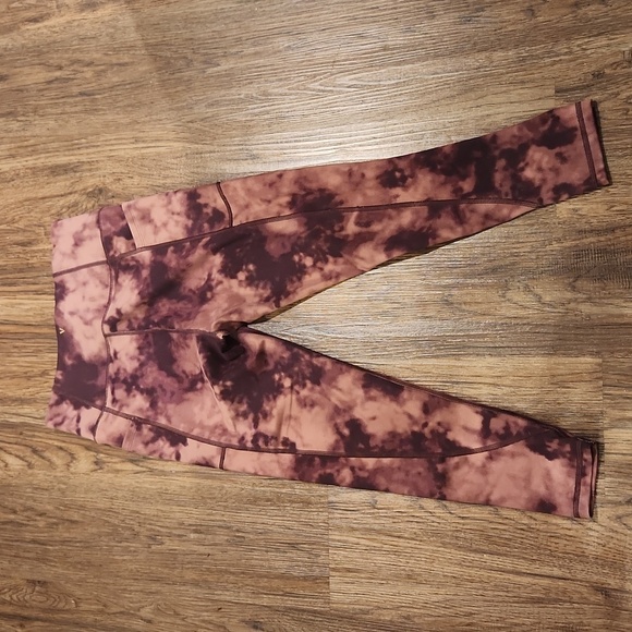 Victoria Secret marble leggings - Picture 4 of 4